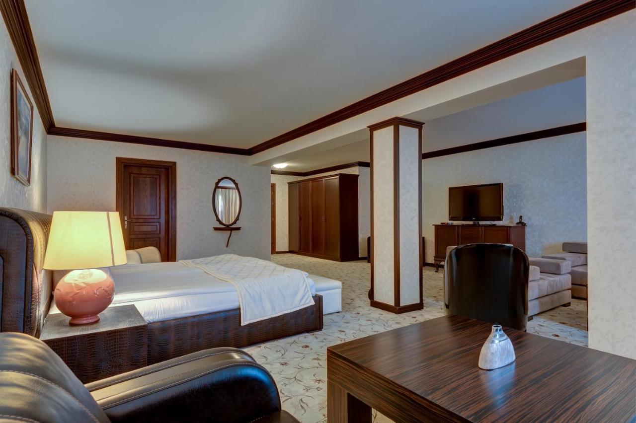 Shiroka Laka Hotel 외부 사진