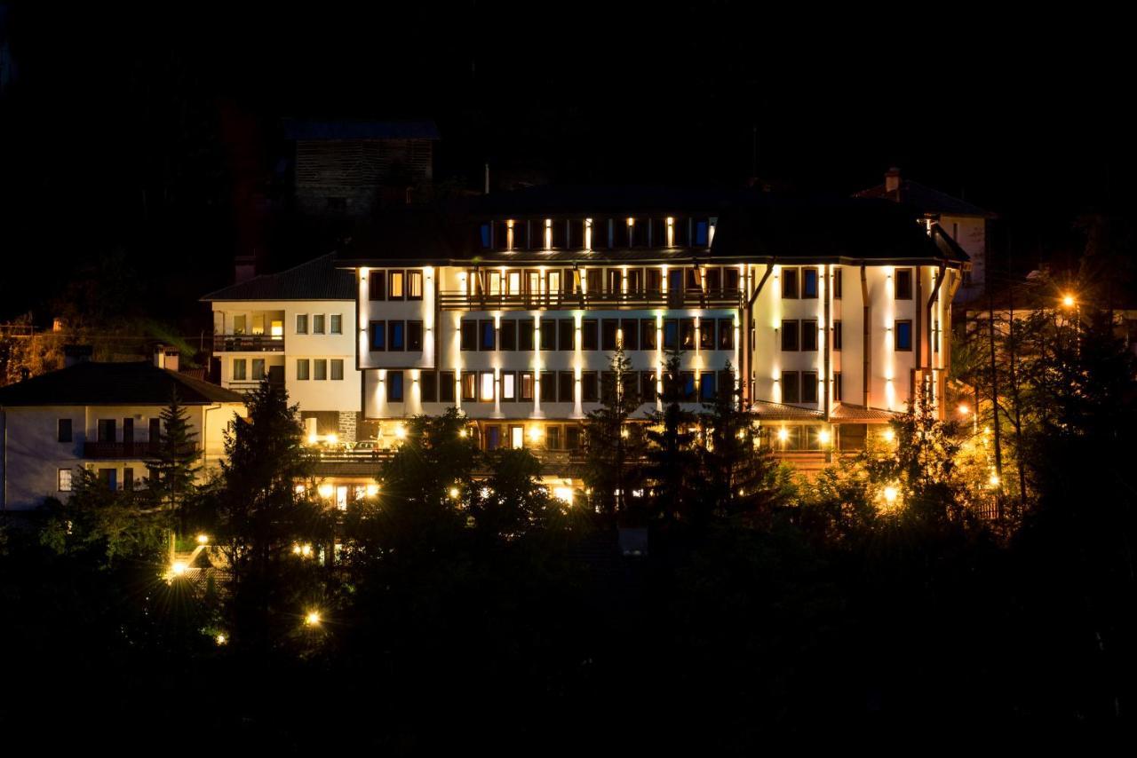 Shiroka Laka Hotel 외부 사진