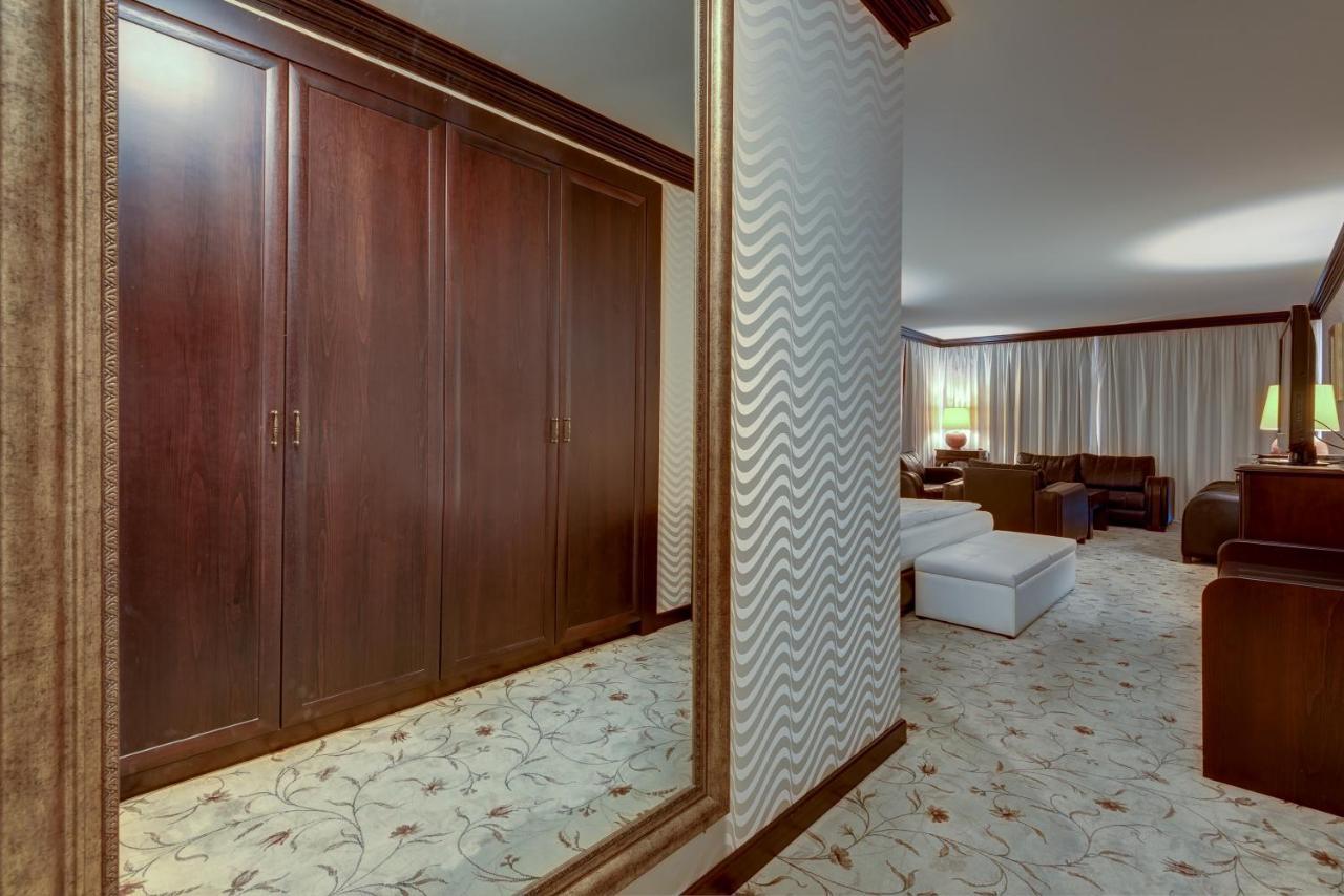 Shiroka Laka Hotel 외부 사진