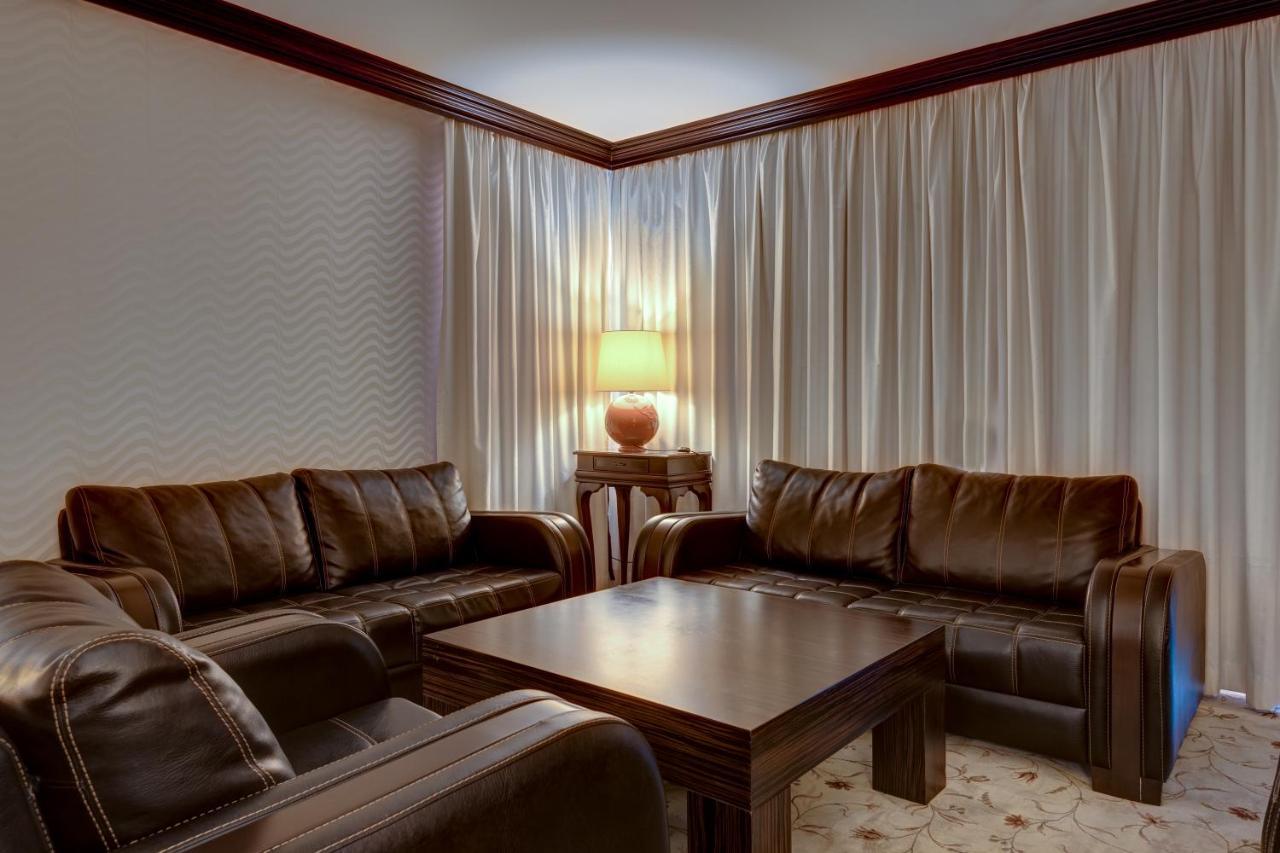 Shiroka Laka Hotel 외부 사진
