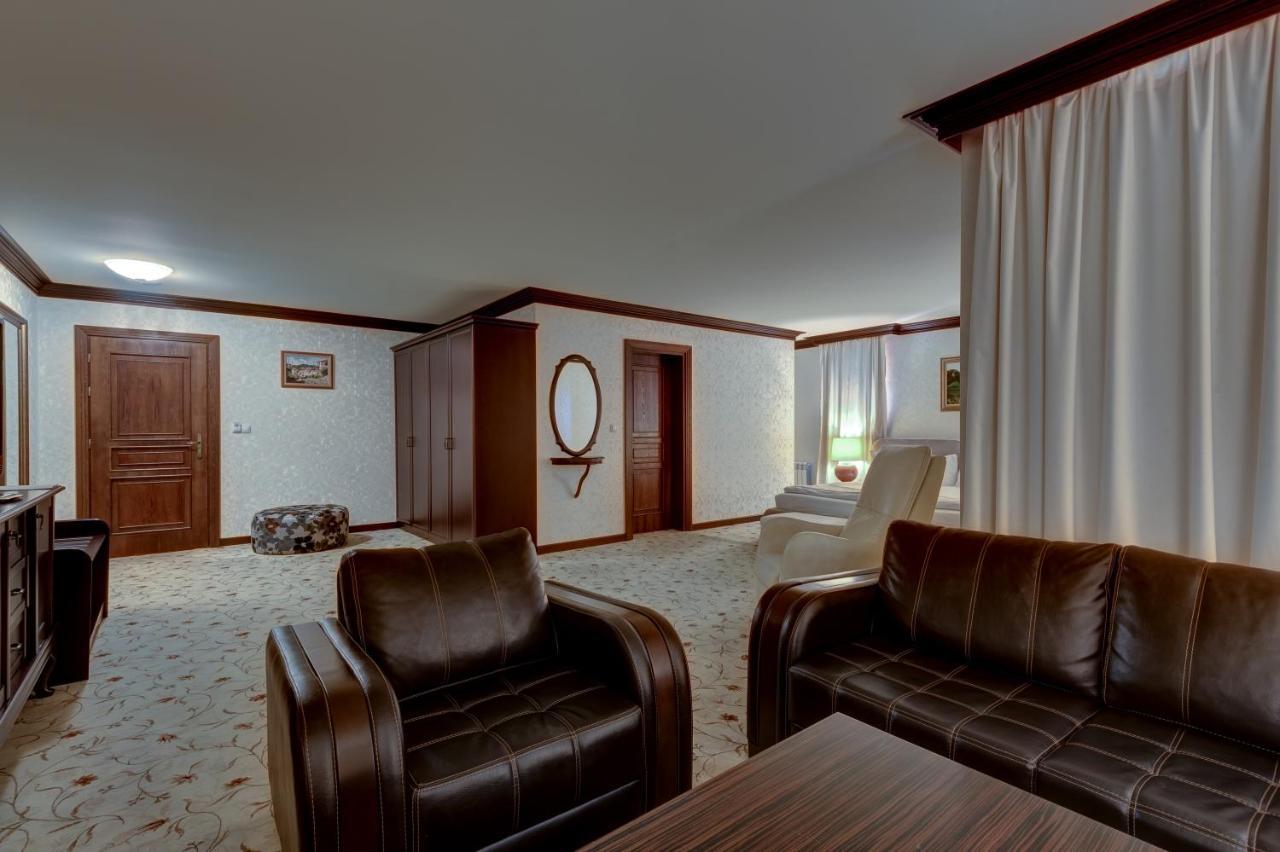 Shiroka Laka Hotel 외부 사진
