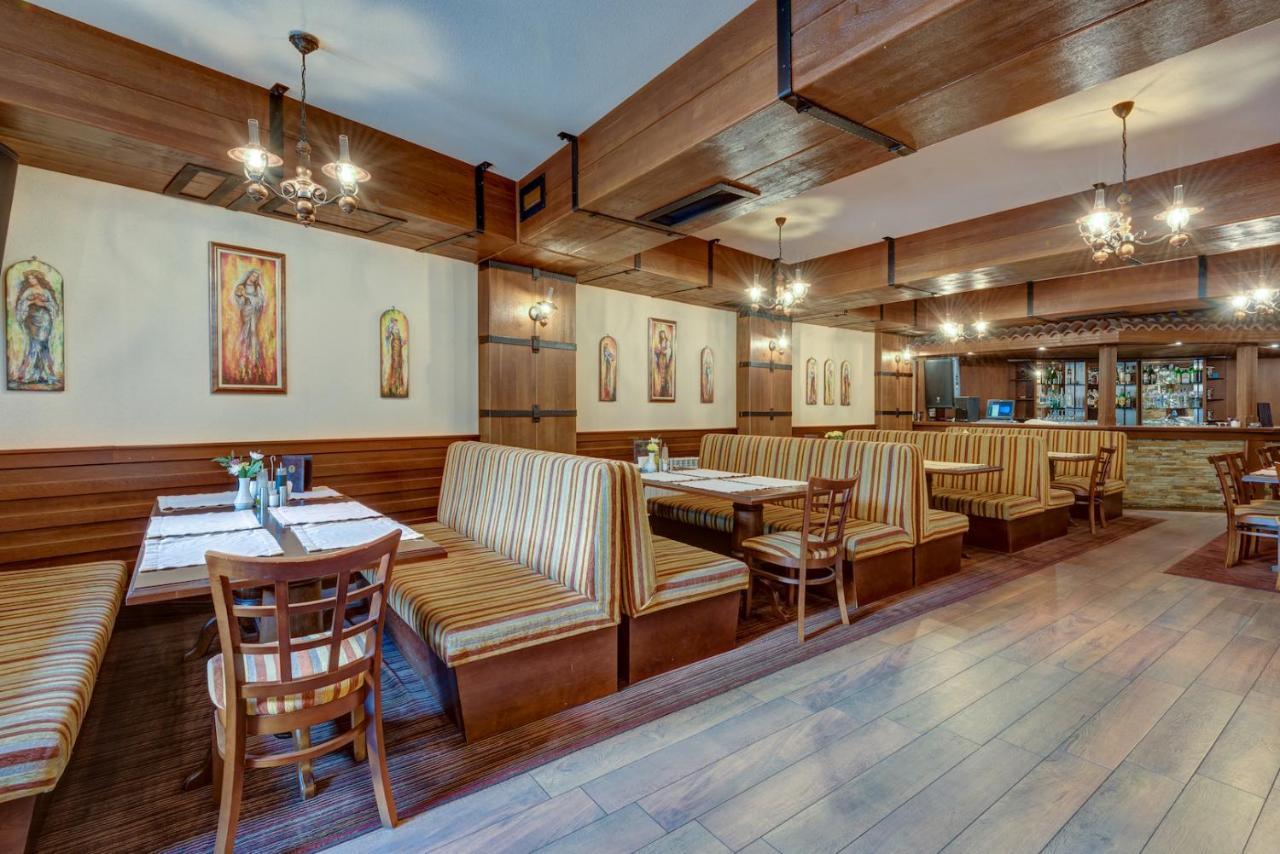 Shiroka Laka Hotel 외부 사진