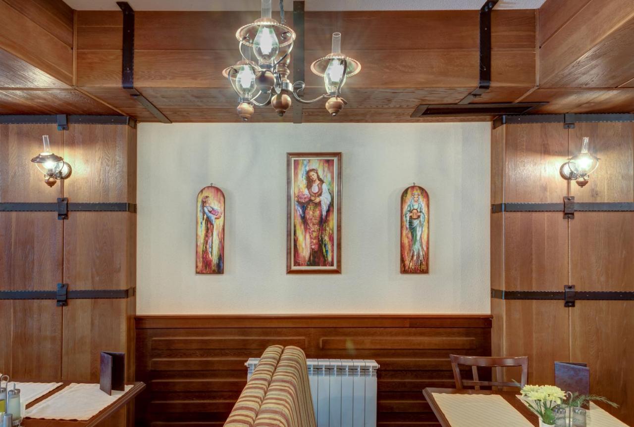 Shiroka Laka Hotel 외부 사진