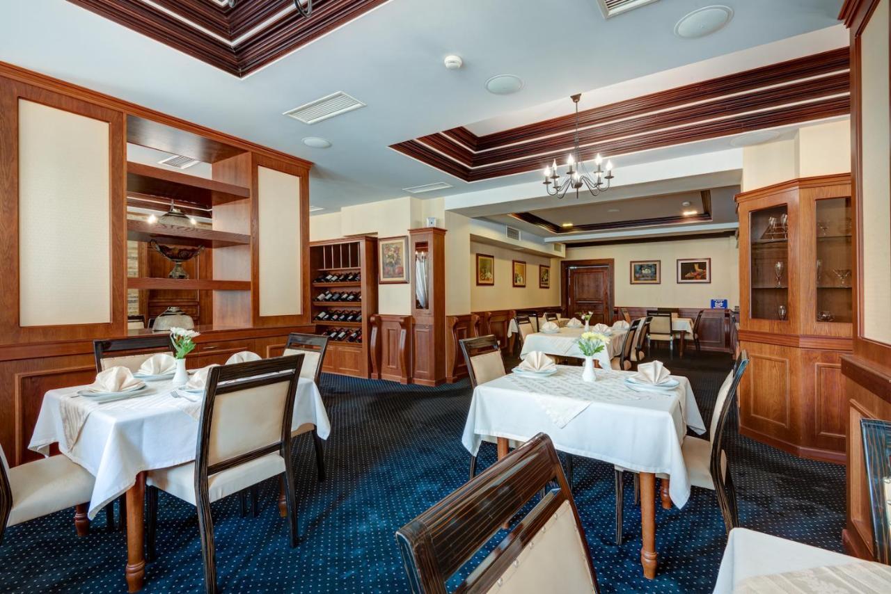 Shiroka Laka Hotel 외부 사진