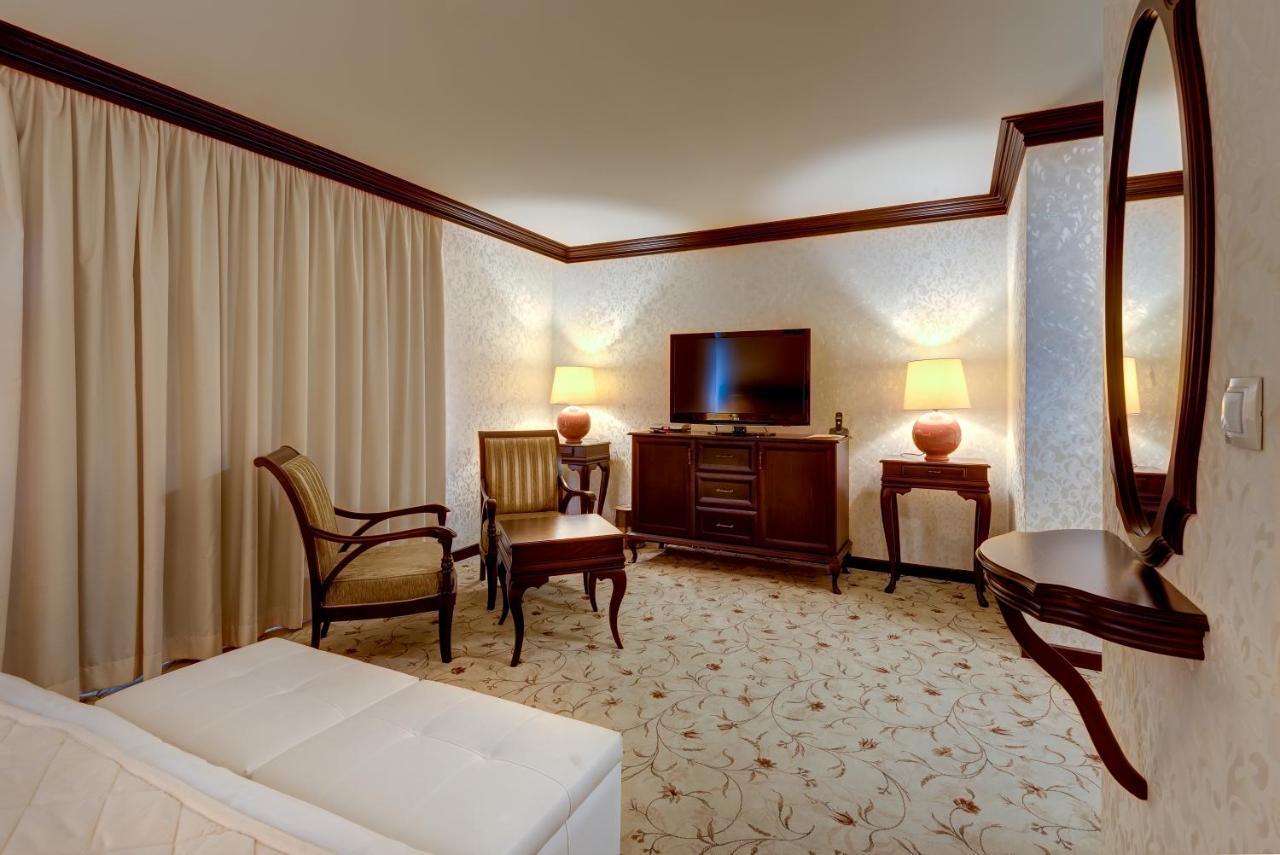 Shiroka Laka Hotel 외부 사진