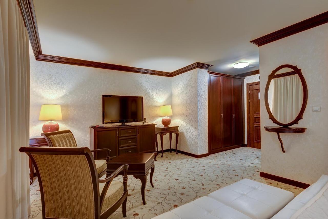 Shiroka Laka Hotel 외부 사진